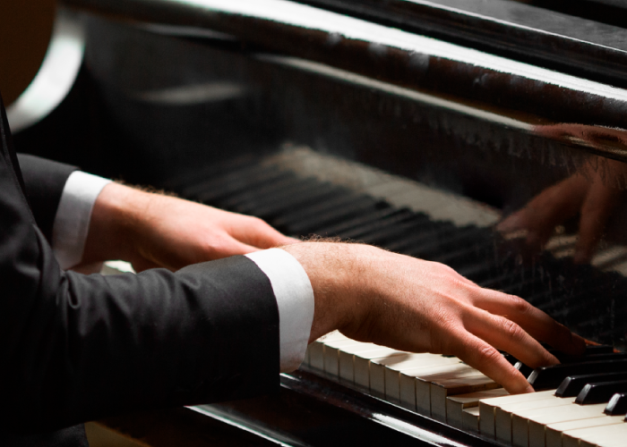 ACOMPAÑAMIENTO MUSICAL CON PIANO